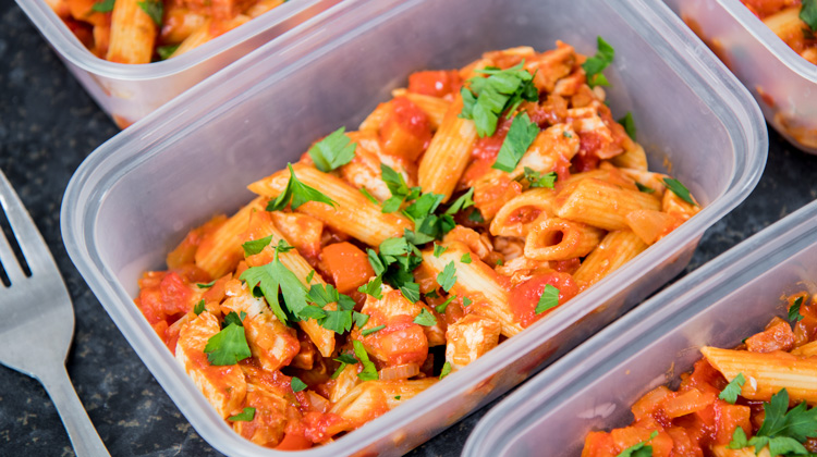 Calories in Chicken & tomato pasta meal prep