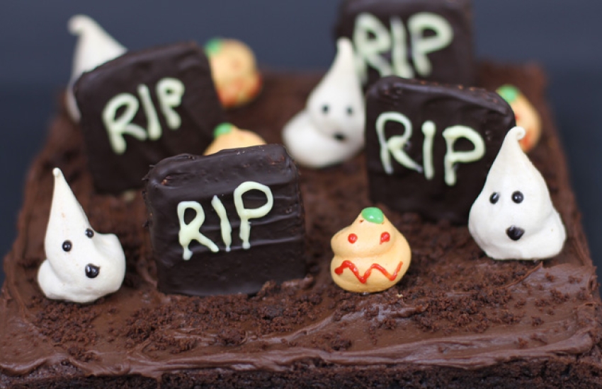 Halloween Graveyard Cake Recipe
