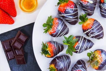 Boozy Chocolate Covered Strawberries Recipe