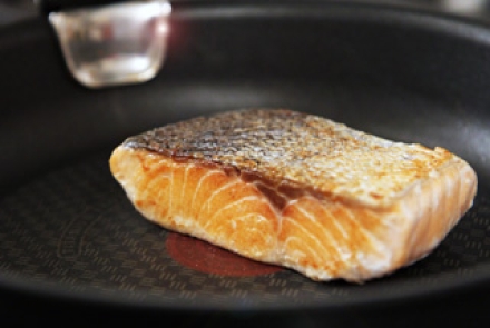 How to cook Salmon in a pan