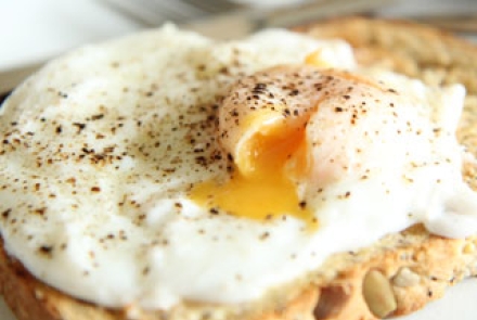 How to poach an egg