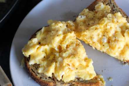 How to make Scrambled Eggs